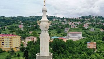 turkiyede-minaresi-samovar-seklinde-mescid-insa-edildi-foto